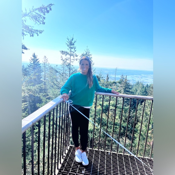 Meet your Posher, Lisa - Picture 7 of 7